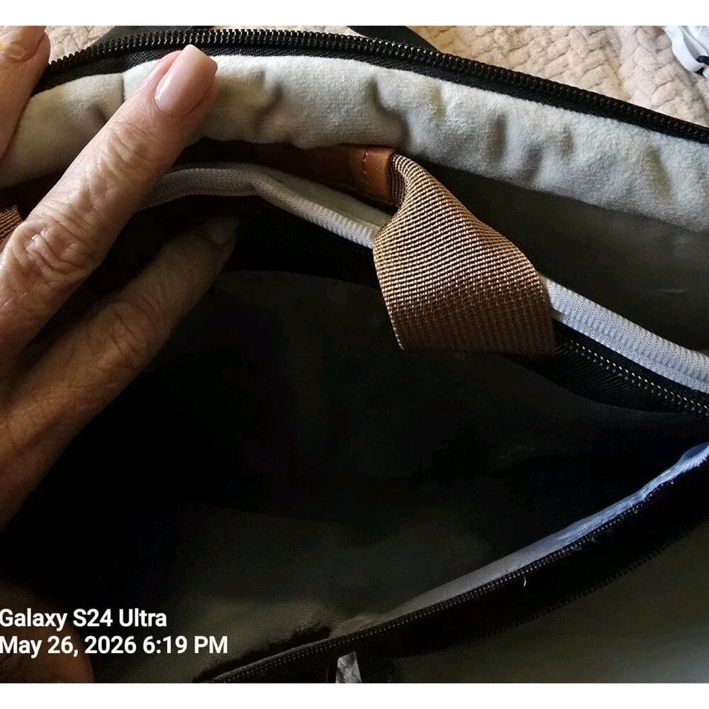 Lacdo padded nylon 14 in laptop shoulder/messenger bag, black/gray/brown